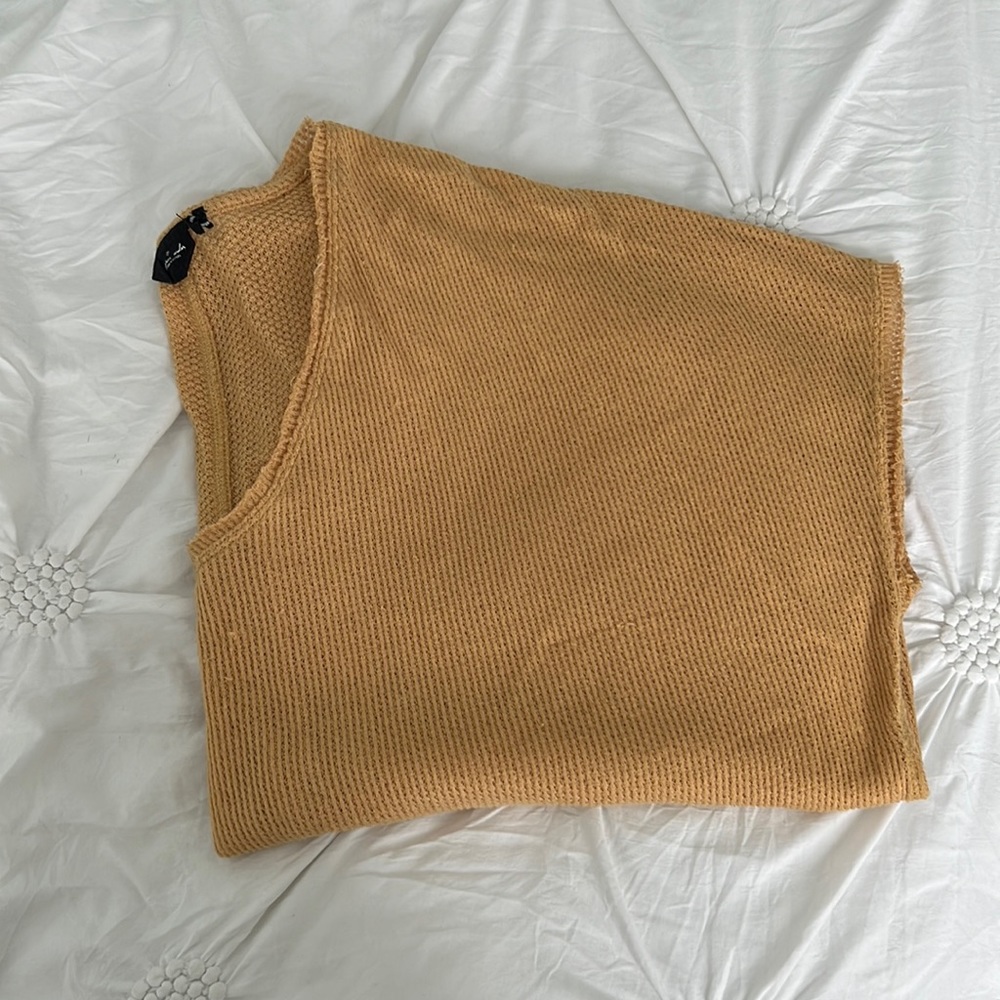 🎽: UO out from under tshirt
